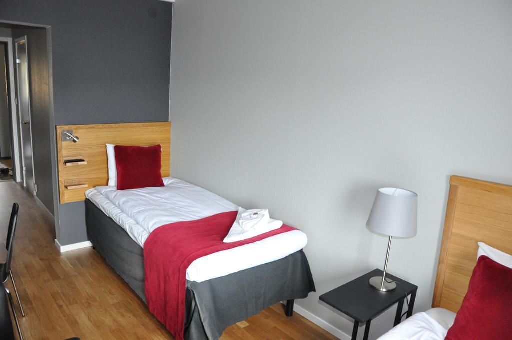 City Hotel Кристинехамн Екстериор снимка