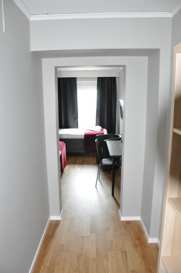 City Hotel Кристинехамн Екстериор снимка